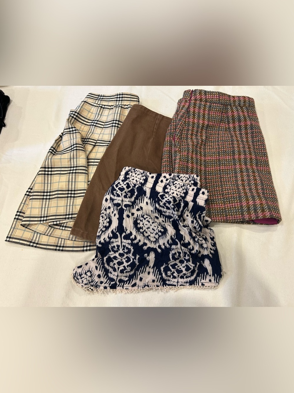 4 large women’s bottoms bundle